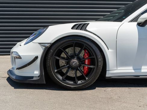 Used 2016 Porsche 911 GT3 RS RWD image 12