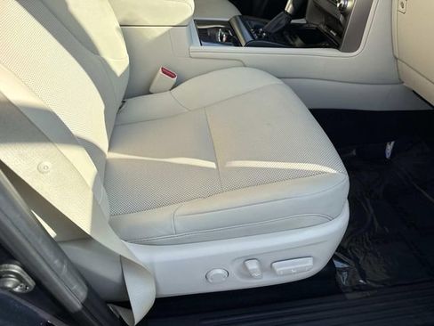 Used 2021 Lexus GX 460 Premium w/ Premium Package image 10