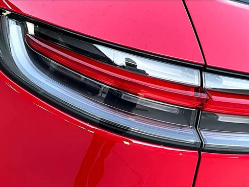 Used 2022 Porsche Macan image 29