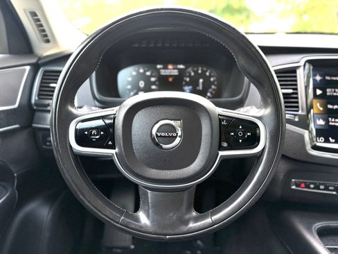 Used 2020 Volvo XC90 T5 Momentum w/ Protection Package FWD image 25