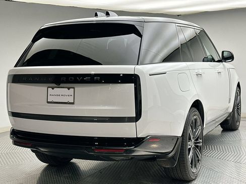 New 2026 Land Rover Range Rover SE AWD/4WD image 3
