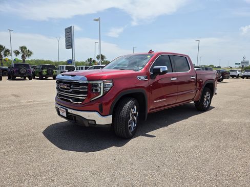 Used 2024 GMC Sierra 1500 SLT w/ SLT Premium Plus Package AWD/4WD image 3