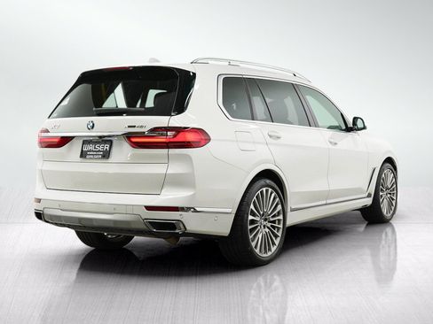 Used 2022 BMW X7 xDrive40i w/ Executive Package AWD/4WD image 5