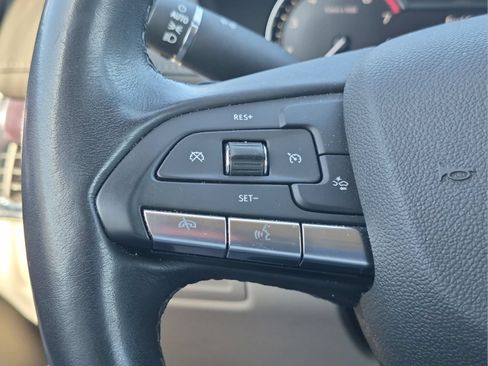 Used 2023 Cadillac XT4 Luxury w/ Driver Awareness Package FWD image 13