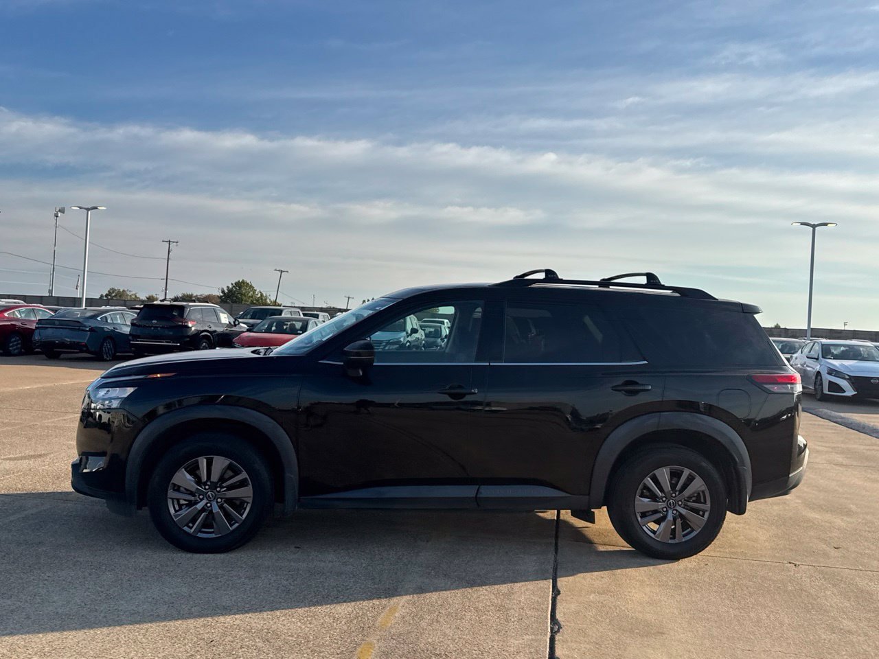 Certified 2024 Nissan Pathfinder SV FWD image 15