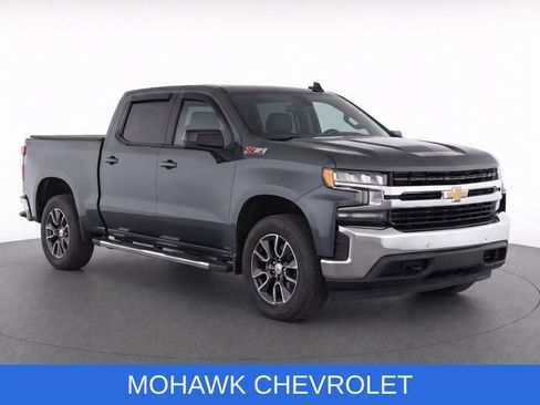 Used 2019 Chevrolet Silverado 1500 LT w/ All-Star Edition AWD/4WD image 2