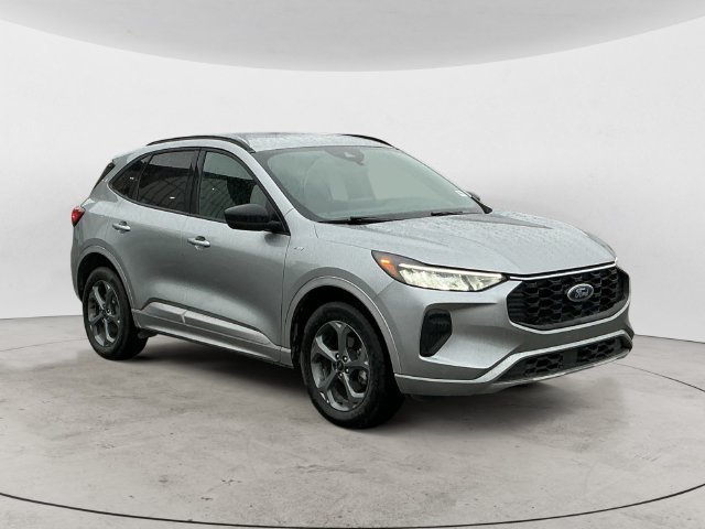 Used 2024 Ford Escape ST-Line AWD/4WD image 3
