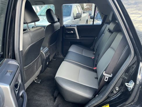 Used 2024 Toyota 4Runner SR5 Premium image 19