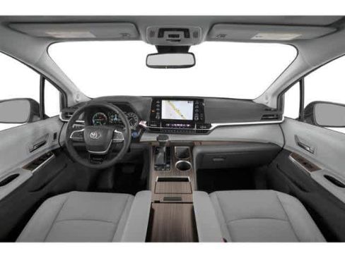Used 2023 Toyota Sienna Limited AWD/4WD image 4