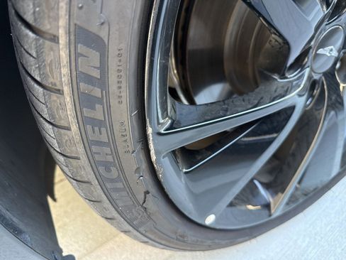 Used 2023 Genesis G70 2.0T w/ Sport Prestige Package image 3