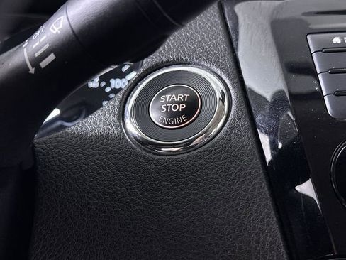 Used 2019 Nissan Rogue Sport SV w/ Technology Package image 17