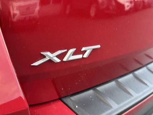 Used 2023 Ford Explorer XLT w/ Equipment Group 202A image 6