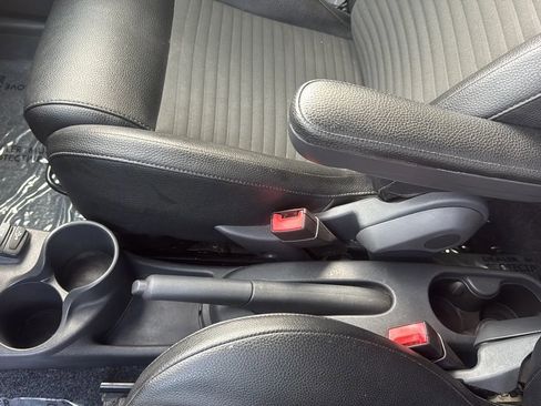 Used 2015 FIAT 500 Sport image 21