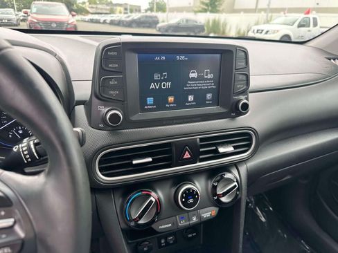 Used 2019 Hyundai Kona SEL w/ SEL Tech Package 02 AWD/4WD image 29