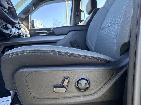 Used 2025 RAM 1500 Big Horn image 12