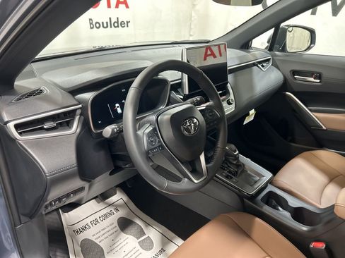 Used 2026 Toyota Corolla Cross XLE w/ Convenience Package image 22