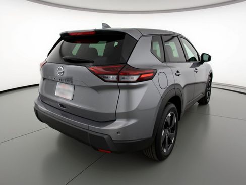 Used 2025 Nissan Rogue SV FWD image 9