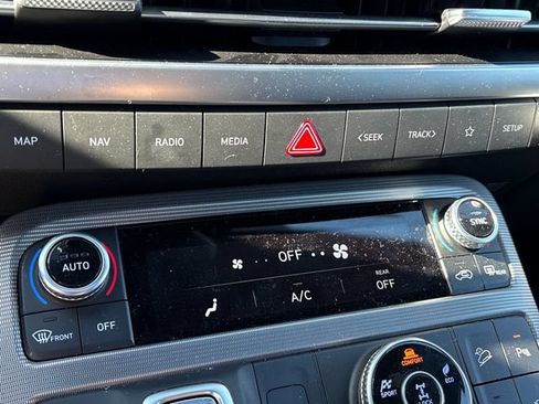 Used 2025 Hyundai Palisade Calligraphy AWD/4WD image 18