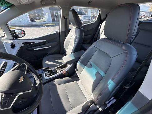 Used 2021 Chevrolet Bolt Premier w/ Infotainment Package image 13