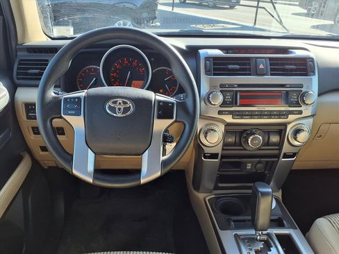 Used 2013 Toyota 4Runner SR5 image 5