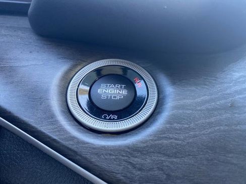 Used 2022 Jeep Grand Cherokee L Limited image 44