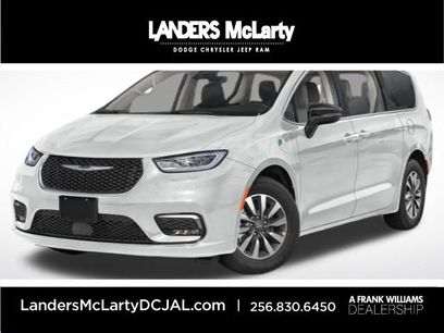 Used 2024 Chrysler Pacifica Limited