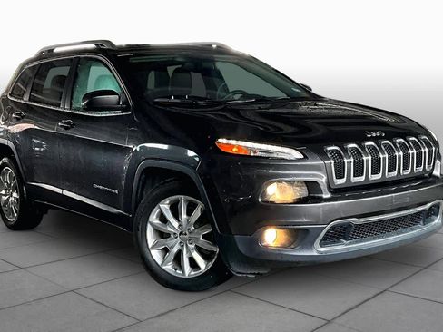 Used 2016 Jeep Cherokee Limited image 2