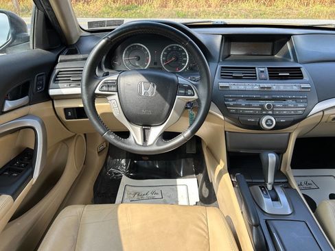 Used 2011 Honda Accord EX-L image 22