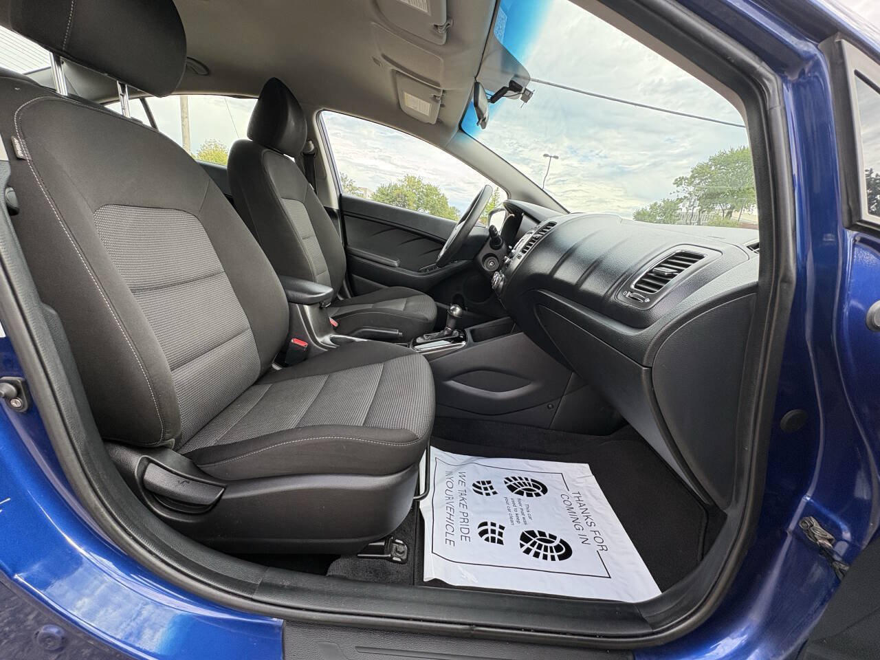 Used 2017 Kia Forte LX FWD image 18