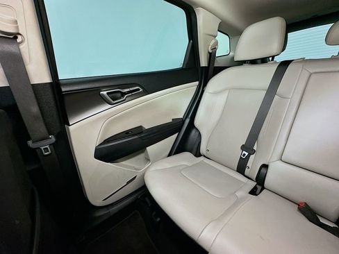 Used 2025 Kia Sportage EX w/ Premium Package FWD image 12