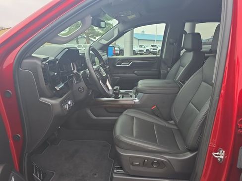 Used 2024 GMC Sierra 1500 SLT w/ SLT Premium Plus Package image 32