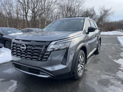 New 2026 Nissan Pathfinder SL