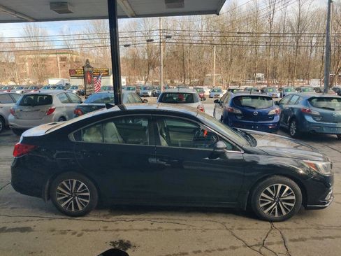 Used 2018 Subaru Legacy 2.5i Premium w/ Eyesight & BSD & Rcta & HBA image 7