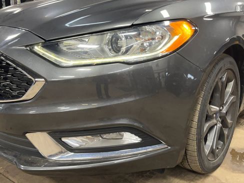Used 2018 Ford Fusion SE w/ Equipment Group 201A AWD/4WD image 12