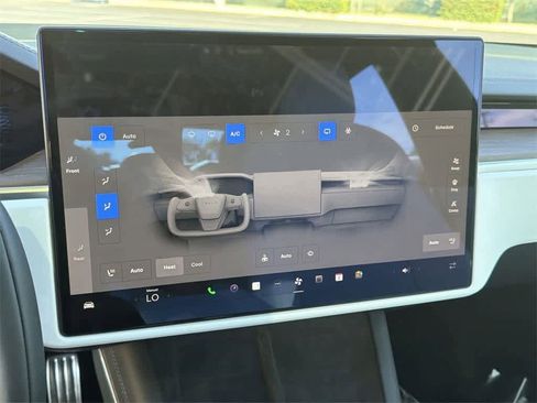 Used 2022 Tesla Model S image 16