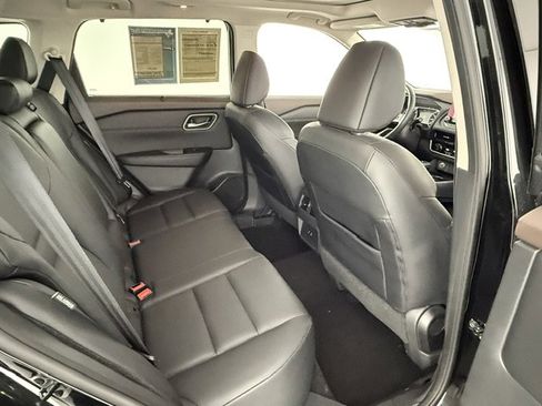 Used 2021 Nissan Rogue SV w/ Premium Package FWD image 20