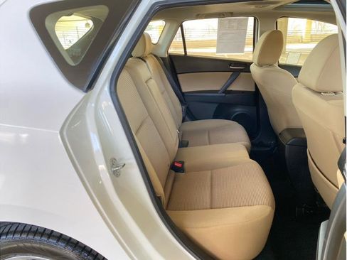 Used 2013 MAZDA MAZDA3 i Touring w/ Preferred Equipment Pkg image 13