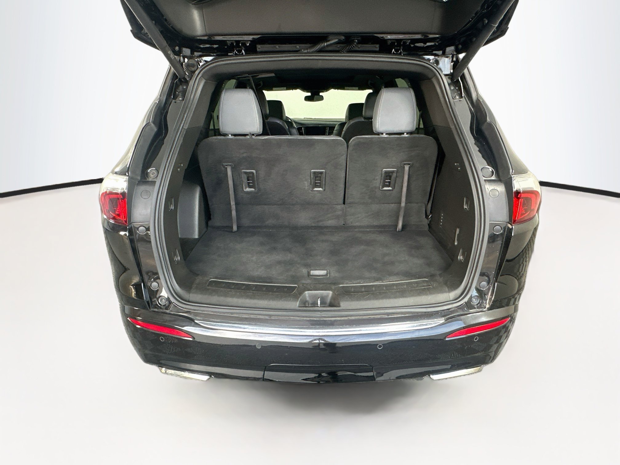 Used 2023 Buick Enclave Essence w/ Experience Buick Package FWD image 32