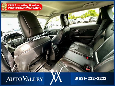 Used 2021 Jeep Cherokee Trailhawk image 22