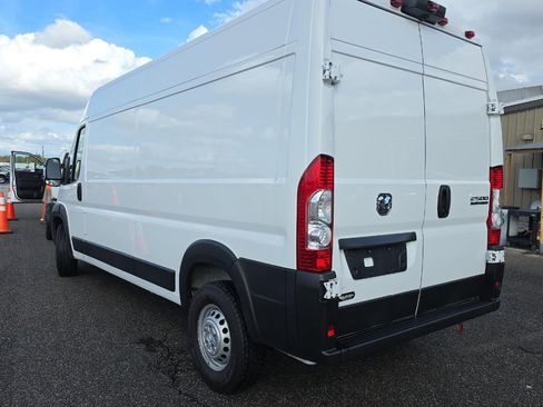 Used 2024 RAM ProMaster 2500 w/ Safety Group image 6