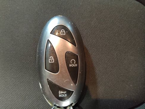 Used 2024 Hyundai Elantra Blue FWD image 32
