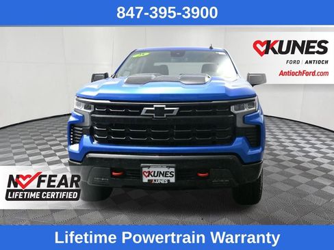 Used 2025 Chevrolet Silverado 1500 LT Trail Boss w/ LPO, Dark Essentials Package AWD/4WD image 4