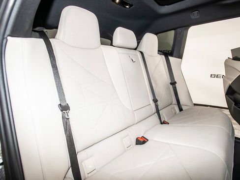 Used 2024 BMW iX xDrive50 w/ Sport Package AWD/4WD image 15