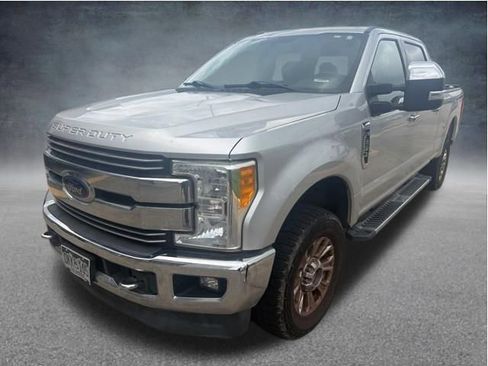 Used 2017 Ford F250 Lariat w/ Chrome Package AWD/4WD image 3
