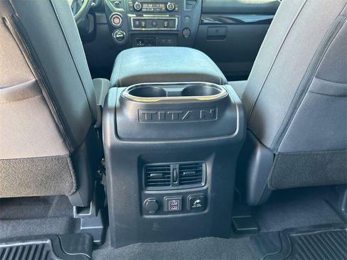 Used 2024 Nissan Titan SV w/ SV Convenience Package image 26