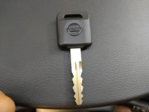Used 2025 Nissan Versa S w/ Trunk Package FWD image 32