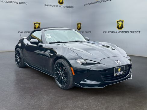 Used 2019 MAZDA MX-5 Miata Club w/ Brembo/BBS Package RWD image 7