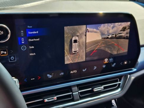 New 2026 Chevrolet Equinox EV LT AWD/4WD image 24