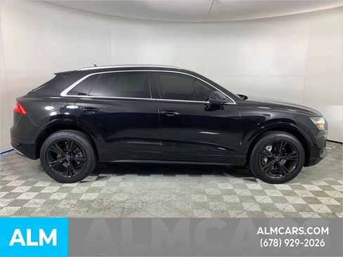 Used 2023 Audi Q8 Premium Plus image 10