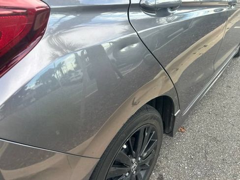 Used 2018 Honda Fit Sport image 4